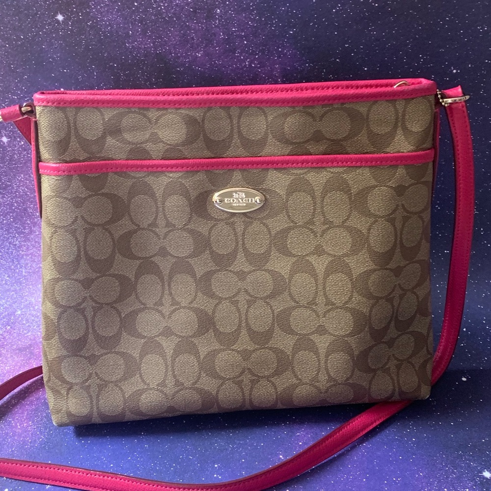 Coach crossbody. Almost brand new!!